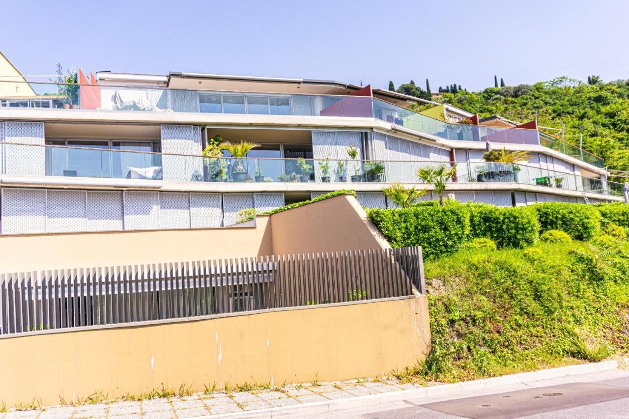 Apartments Feral Portorose Esterno foto